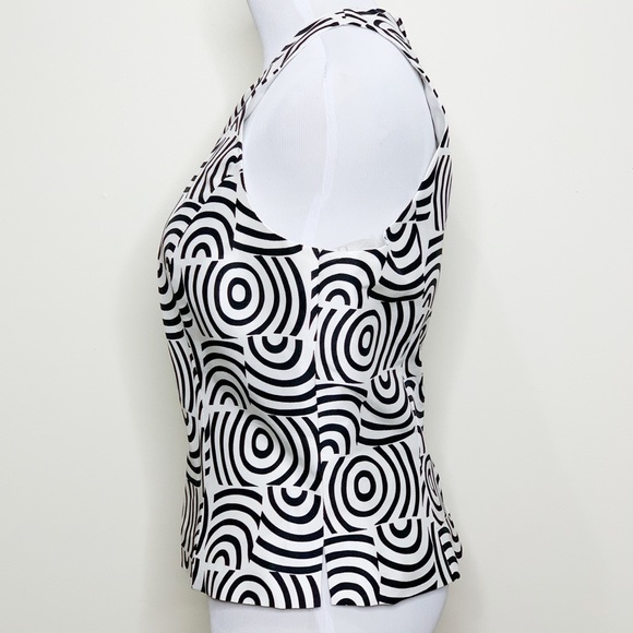 Halter Black and white spiral print top - Picture 3 of 7